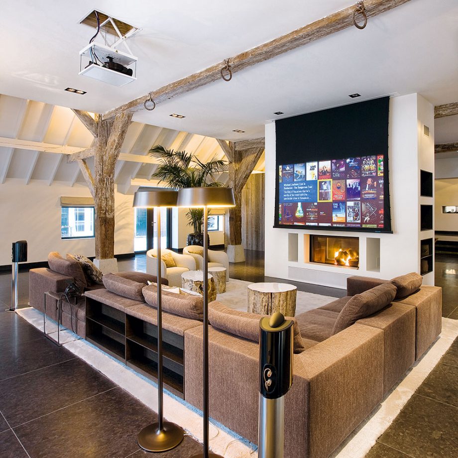 CEDIA-Home-Cinema-in-living-room-barn-conversion-_-How-to-disguise-a-TV-920x920