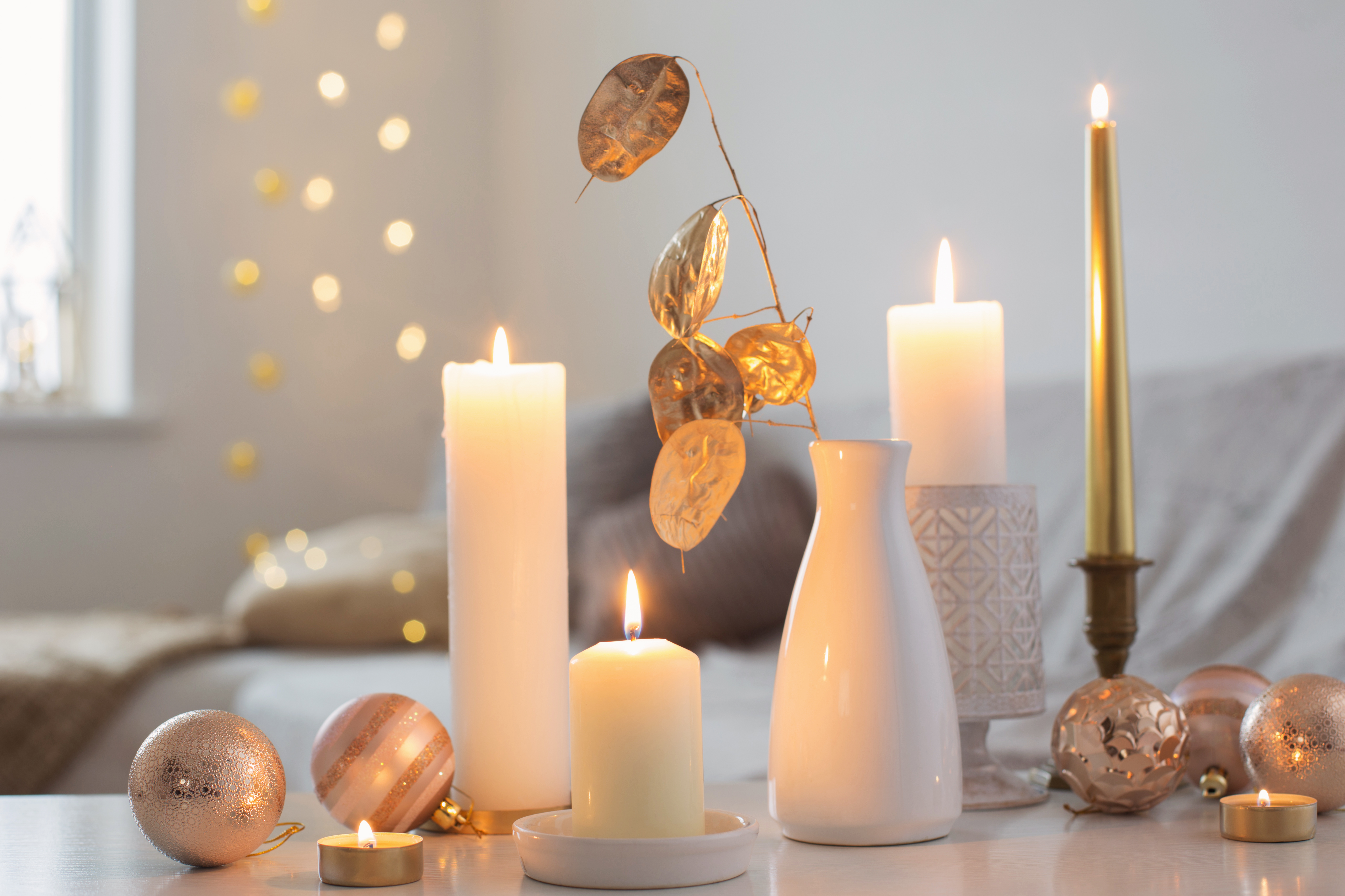 christmas-decorations-with-candles-home