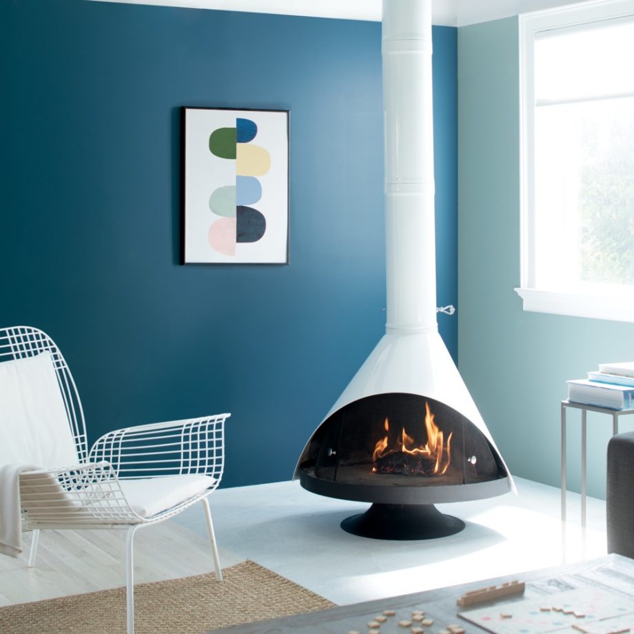 Benjamin-Moore-Colour-of-the-year-2020-Buxton-Blue-HC-149-Blue-Danube-920x920
